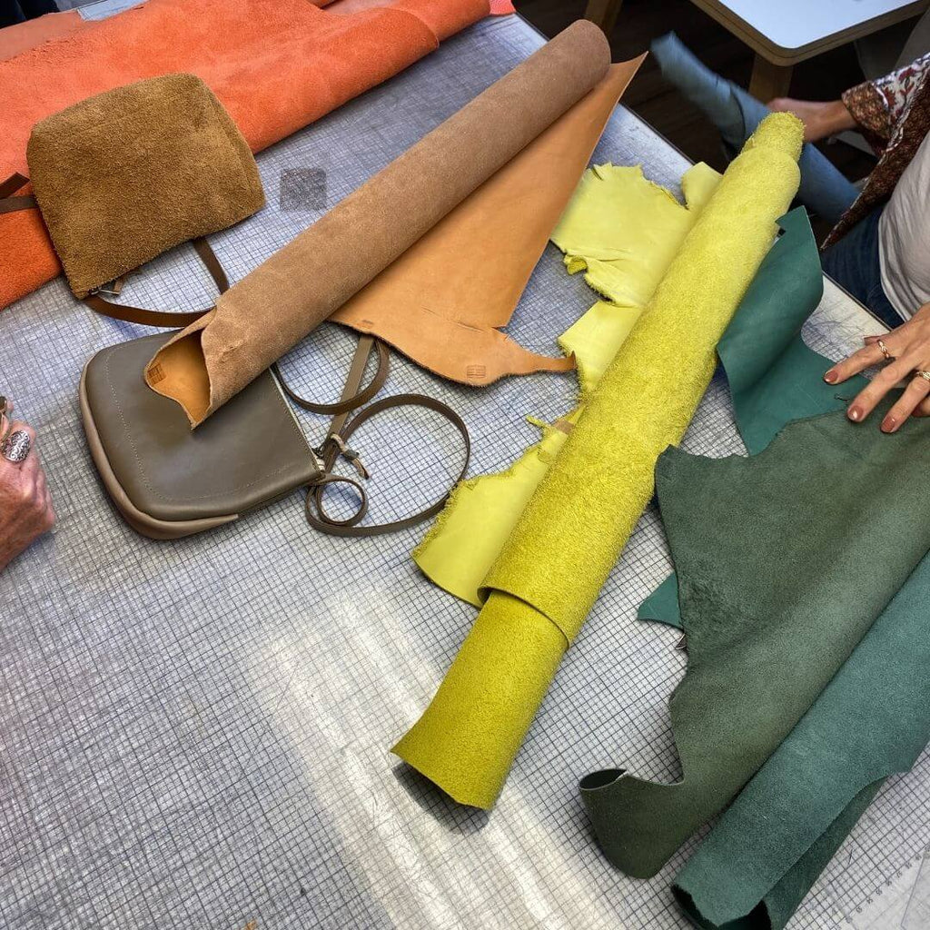 Creatieve workshops in Amsterdam - tas maken bij Monsak Atelier. Afbeelding van een mini tas.