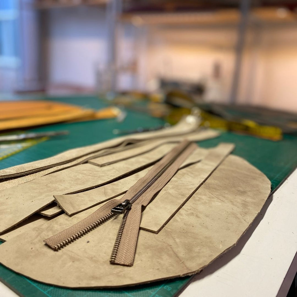 Workshop duurzame tassen maken bij Monsak Atelier in Amsterdam - maak je eigen schoudertas